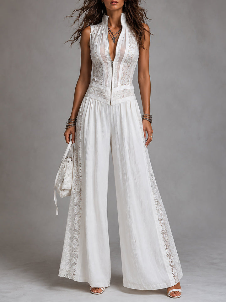 Jumpsuit vintage con colletto alto e gamba larga con pannelli in pizzo