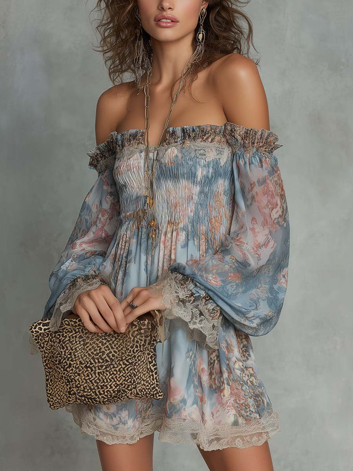 Abito Mini in Chiffon Arricciato con Spalle Scoperte e Fiori Romantici