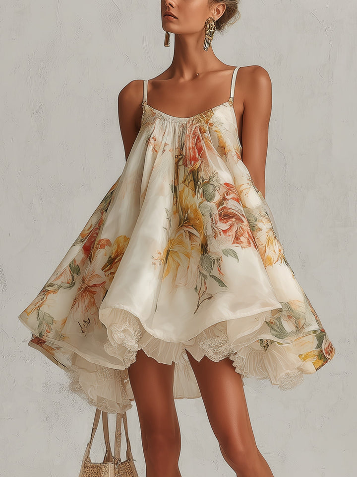 Abito mini A-line in organza floreale beige con pizzo