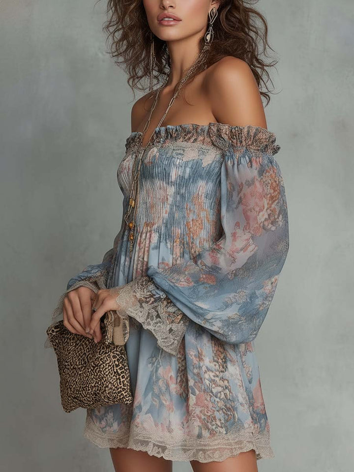 Abito Mini in Chiffon Arricciato con Spalle Scoperte e Fiori Romantici