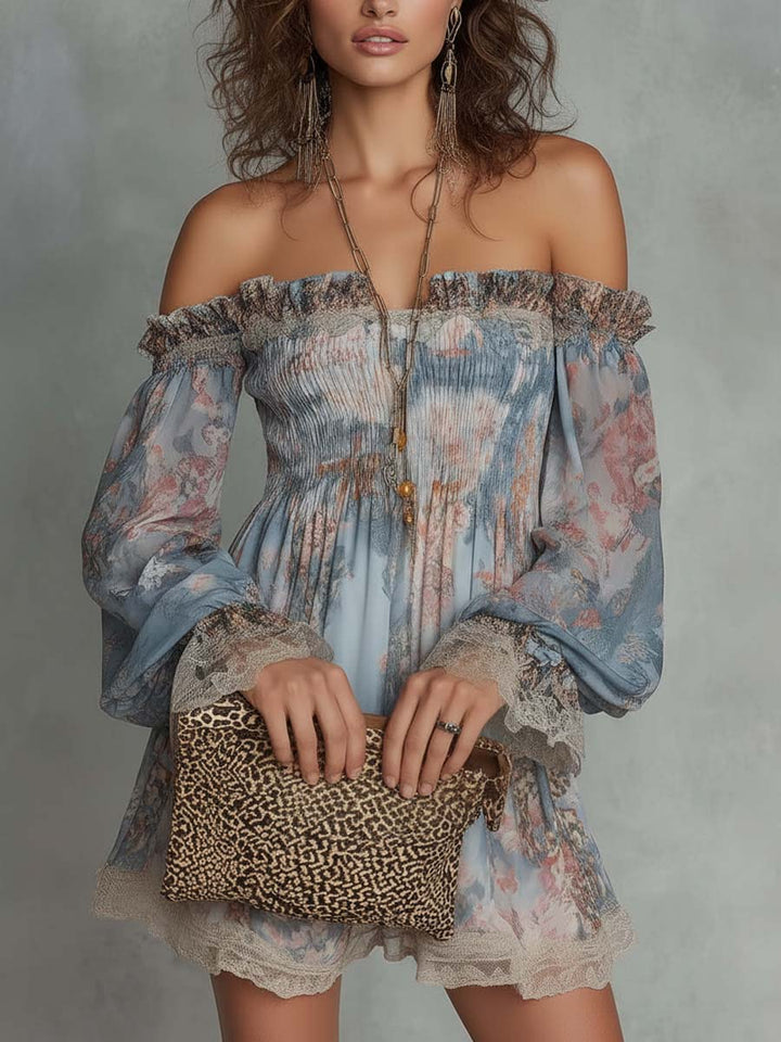 Abito Mini in Chiffon Arricciato con Spalle Scoperte e Fiori Romantici