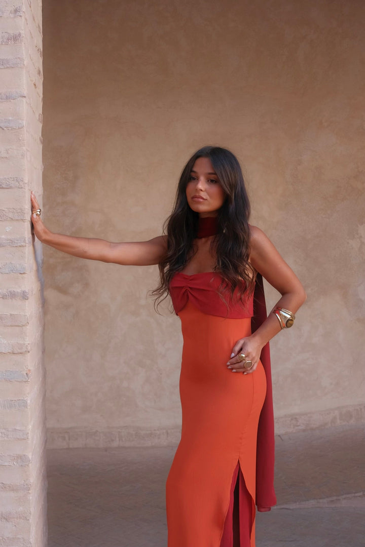 Zahara / Vestito arancione e rosso