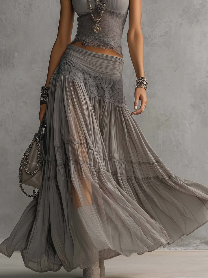 Set Top in Pizzo Grigio Trasparente e Gonna Maxi Plissettata