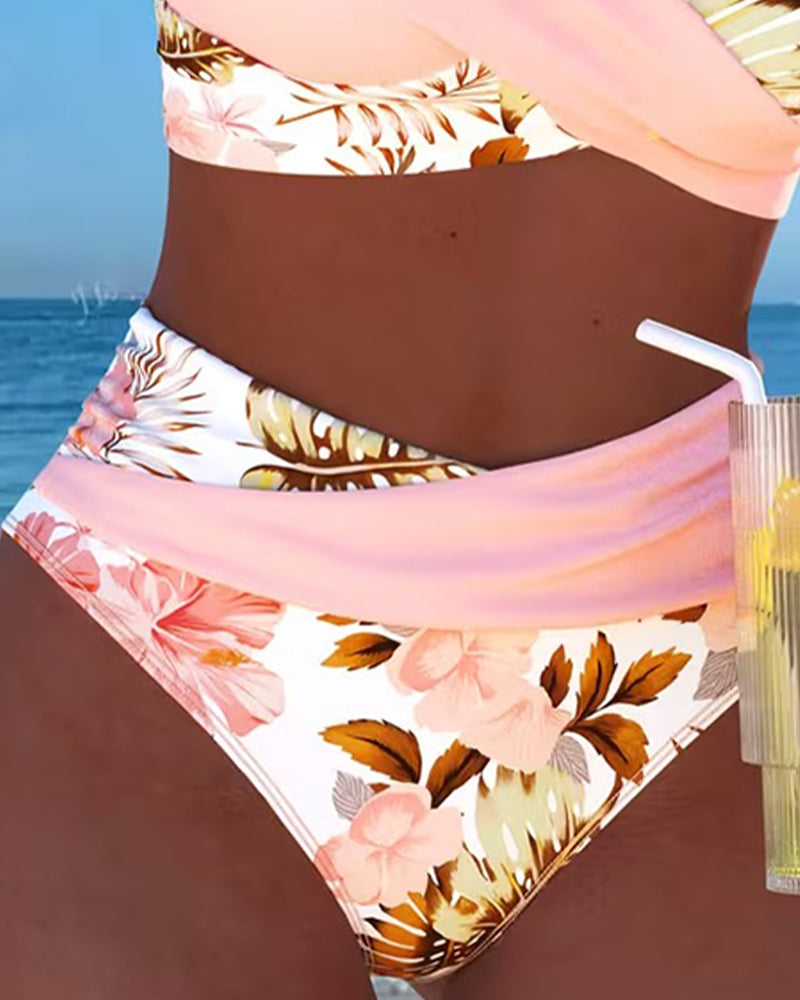 Bikini con motivo floreale a contrasto e spacco