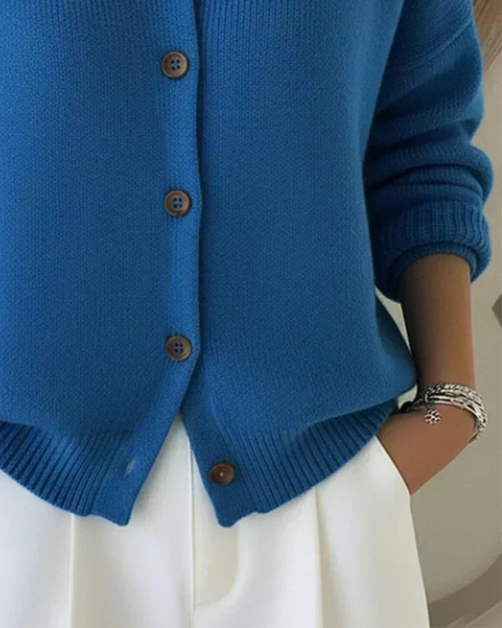 Vespera™ | Cardigan con Collo a Bottone