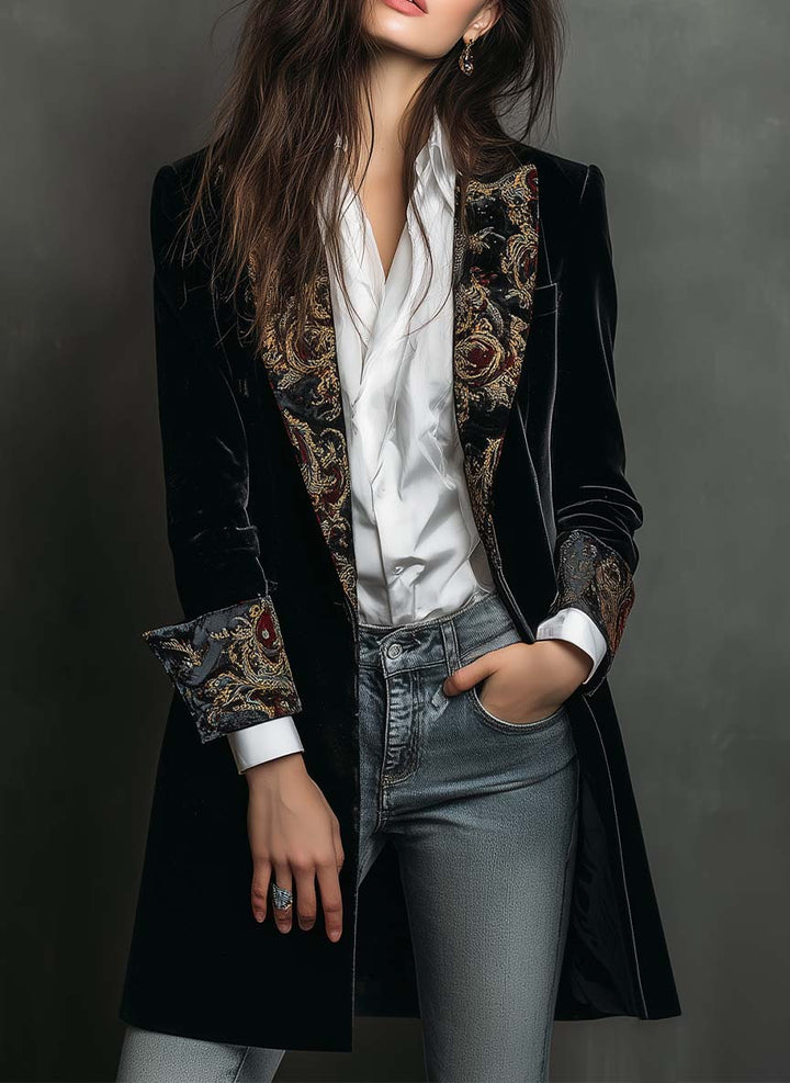 Blazer Slim Fit Nero con Stampa Barocca per Donne