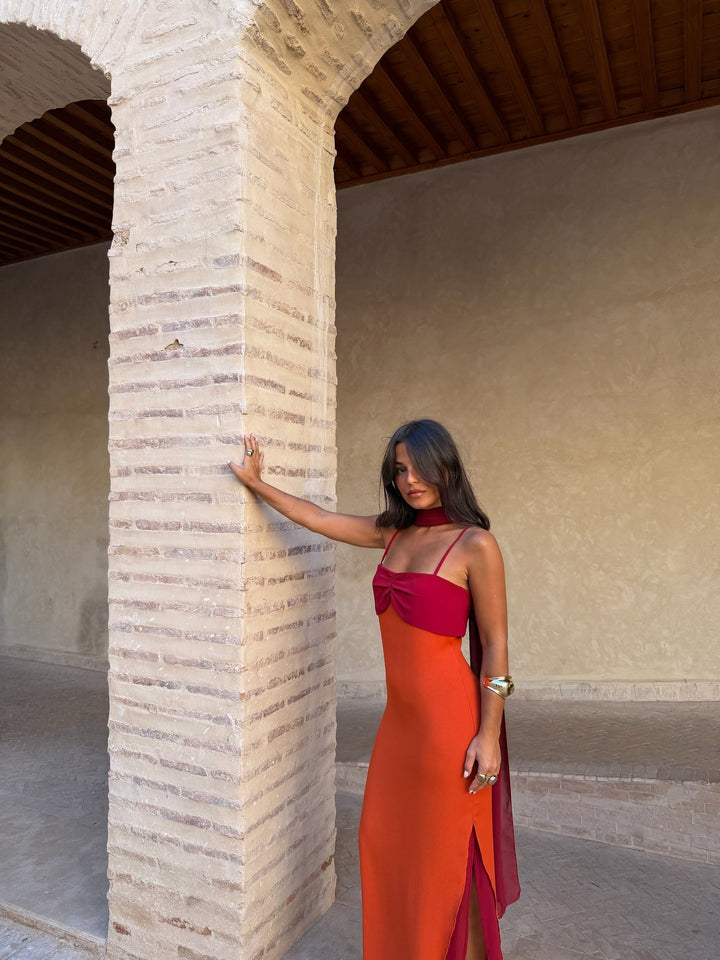 Zahara / Vestito arancione e rosso