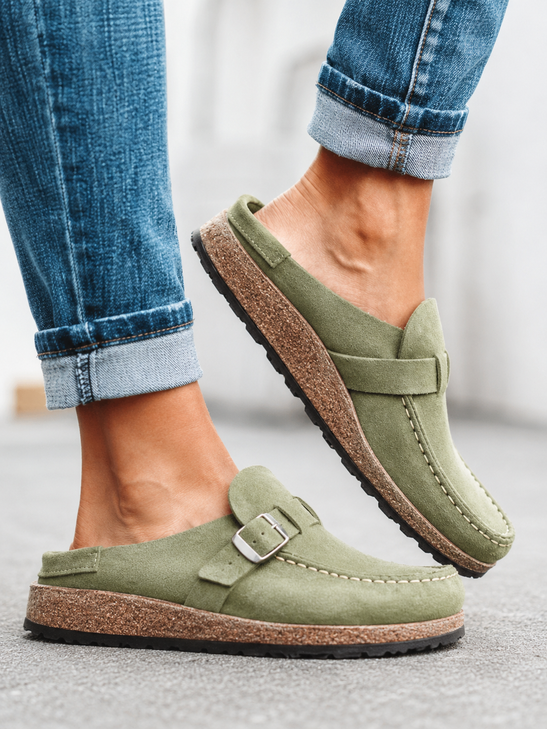 Il Mule in Suede con Fibbia Everyday