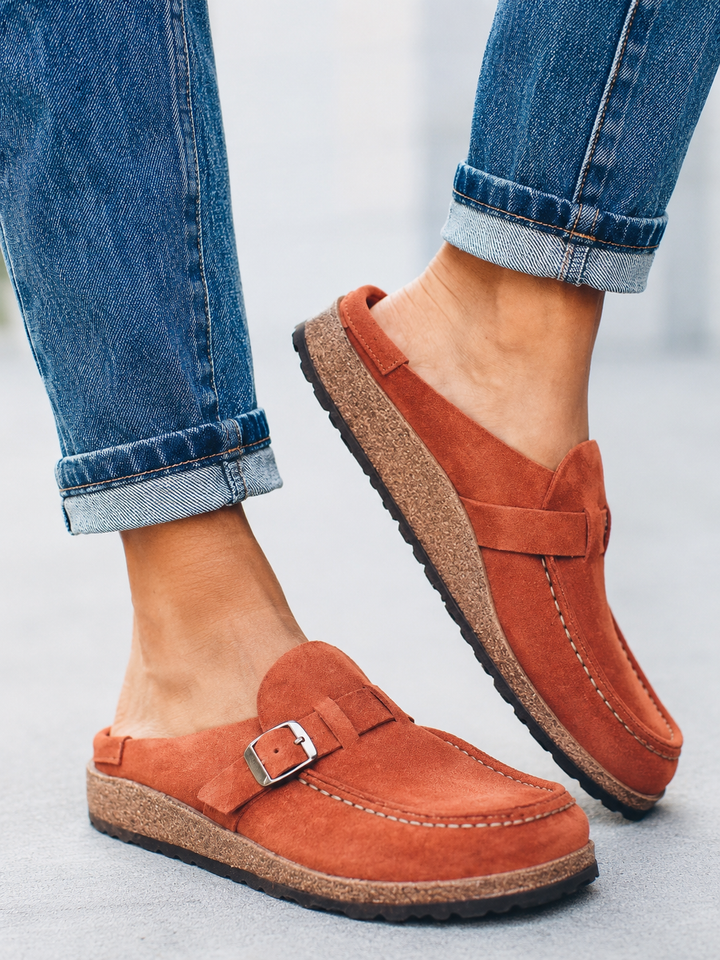 Il Mule in Suede con Fibbia Everyday