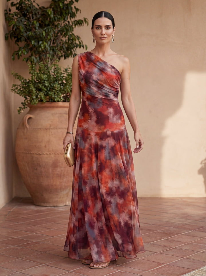 Abito lungo fluido in satin, eleganza senza tempo da Maison Claire e Sylvie