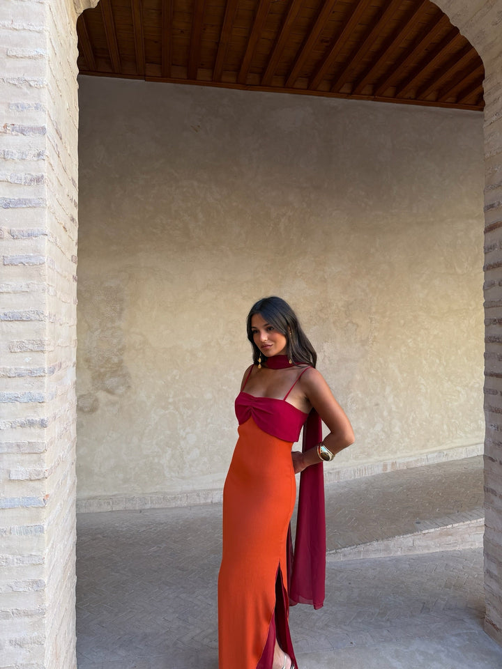 Zahara / Vestito arancione e rosso