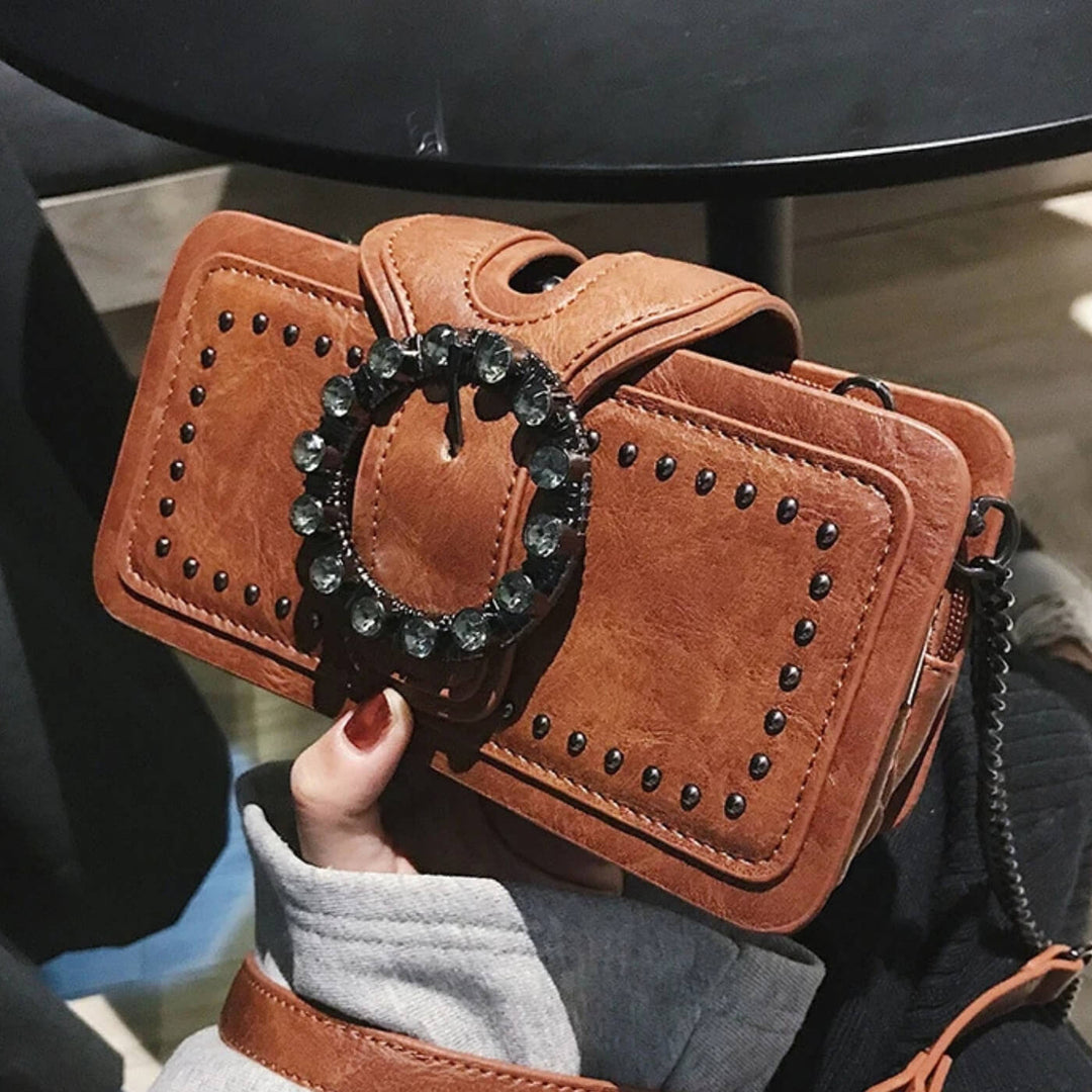 Borsa Clutch con Borchie di Margherita