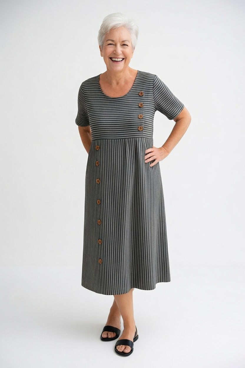 Linéora™ — Vestito a righe fluido con charme estivo