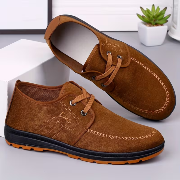 Benito – Scarpa Uomo in Camoscio con Cuciture