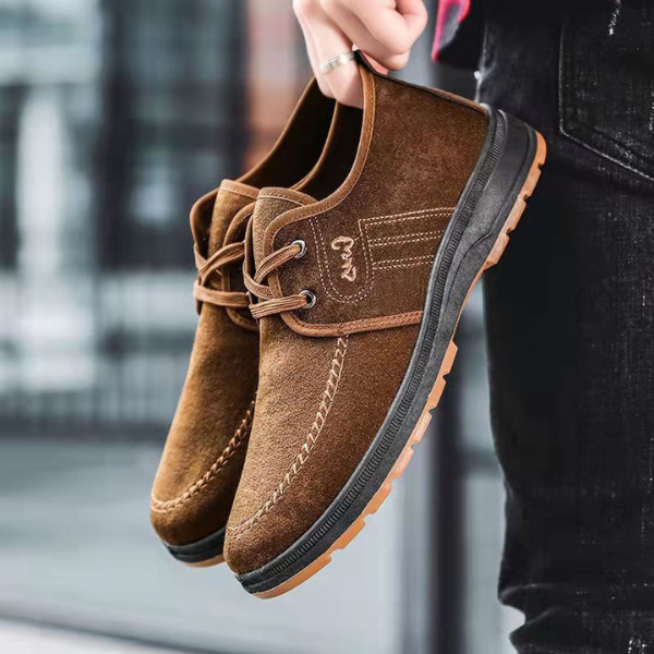 Benito – Scarpa Uomo in Camoscio con Cuciture