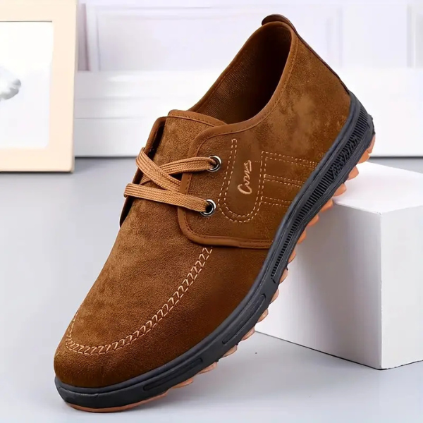 Benito – Scarpa Uomo in Camoscio con Cuciture