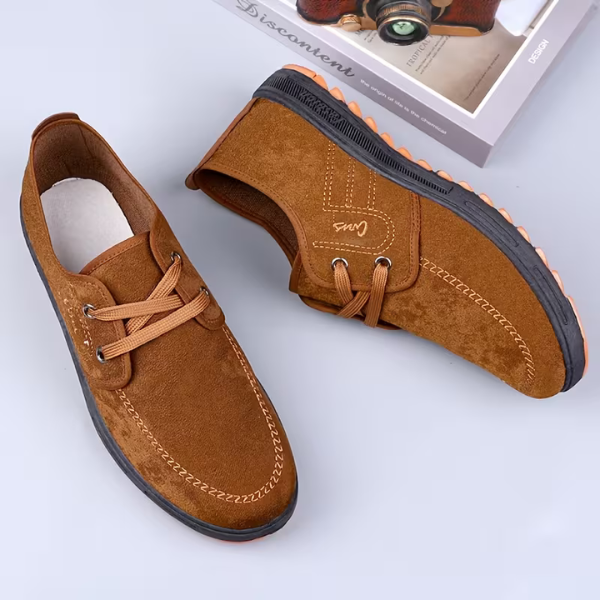 Benito – Scarpa Uomo in Camoscio con Cuciture