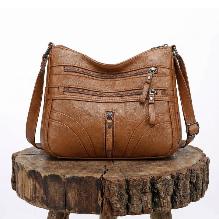 Borsa a Spalla Multi-Pocket di Emanuela
