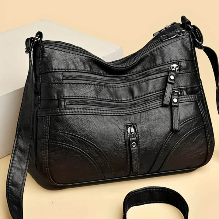 Borsa a Spalla Multi-Pocket di Emanuela