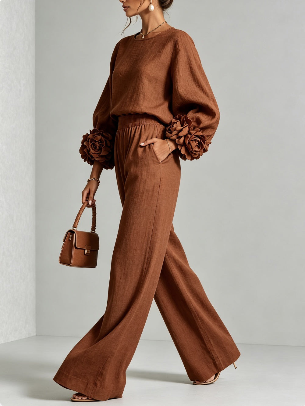 ROSALIE | SET A DUE PEZZI CON POLSINI FLOREALI.