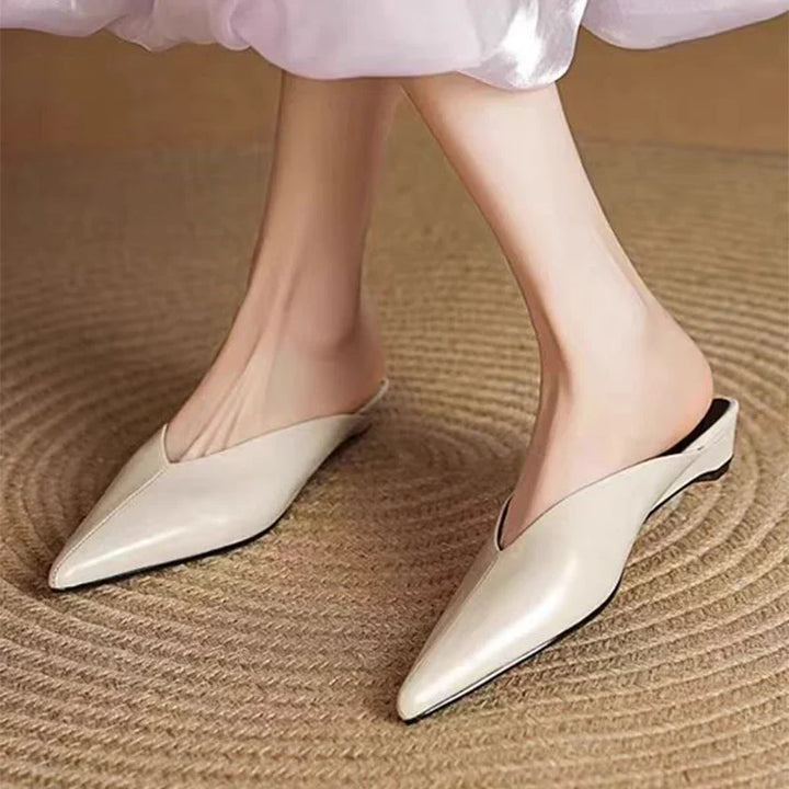 Mules in pelle Eneva