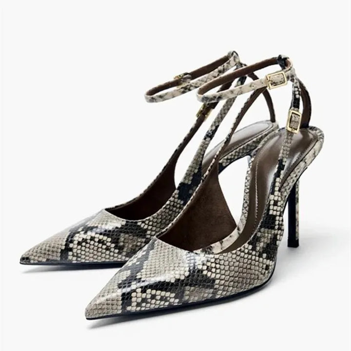 TACCHI FIRMA NATALIA VOSS