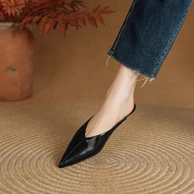 Mules in pelle Eneva