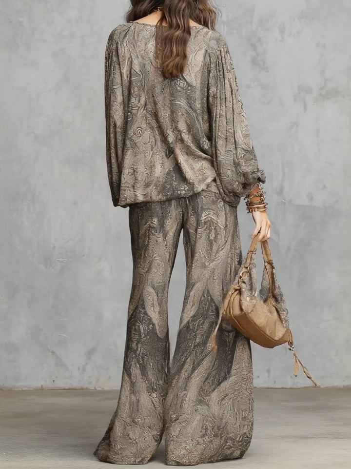Top con maniche a lanterna e pantaloni a gamba larga con motivo paisley grigio