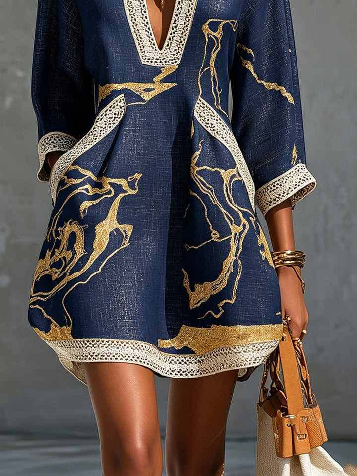 Abito Mini in Pizzo all'Uncinetto con Scollo a V Stampato Oro Blu Navy
