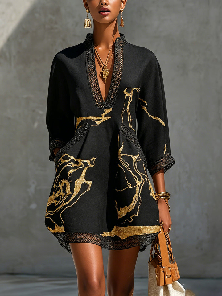 Abito Mini in Pizzo all'Uncinetto Nero e Oro con Scollatura a V