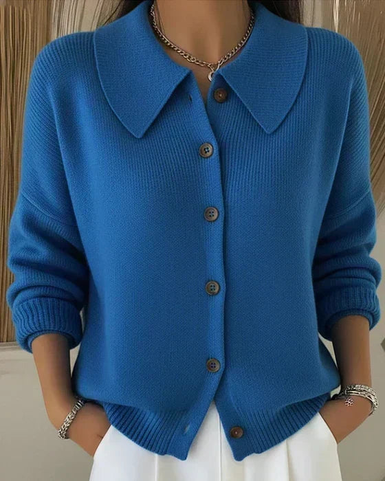 Vespera™ | Cardigan con Collo a Bottone