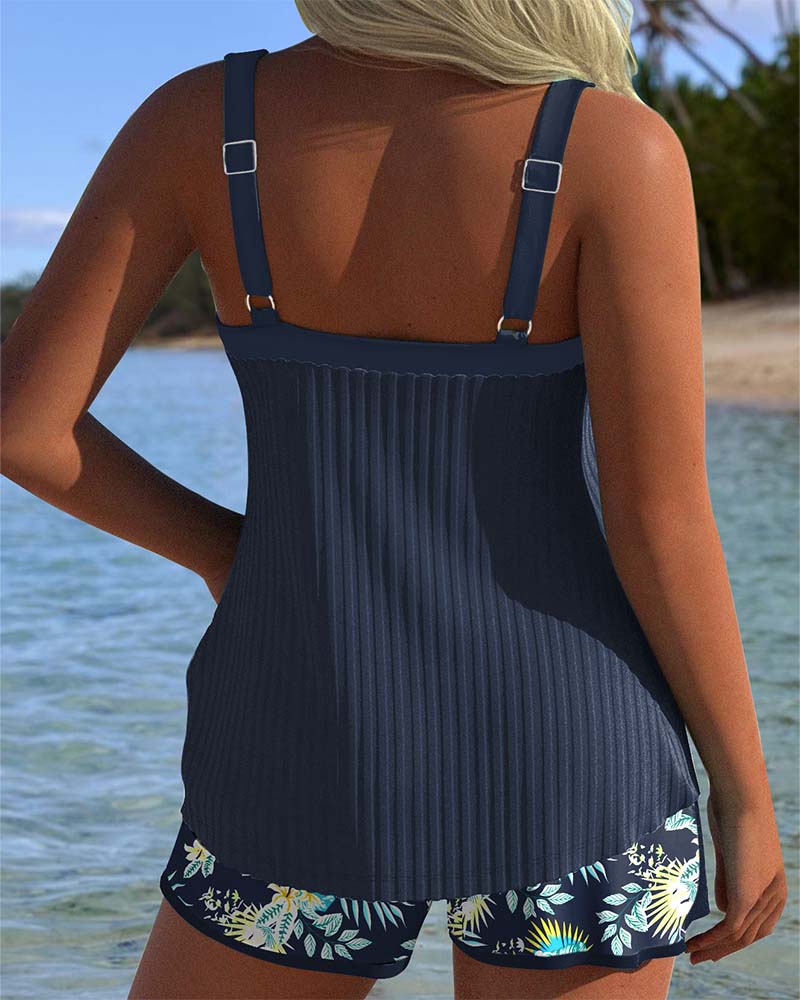 Julia | Tankini a righe con slip da bagno a due pezzi