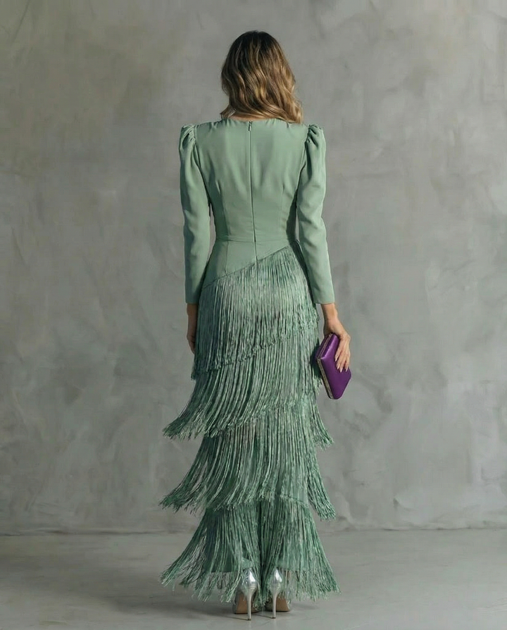 Clara | Abito elegante con maniche a frange