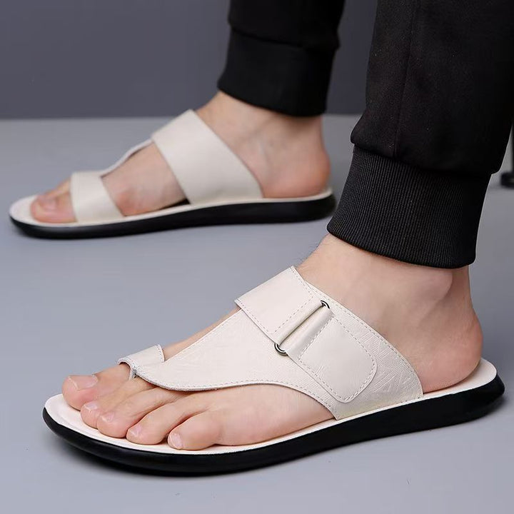 ASTON™ | Sandali in pelle con cinturino tra le dita