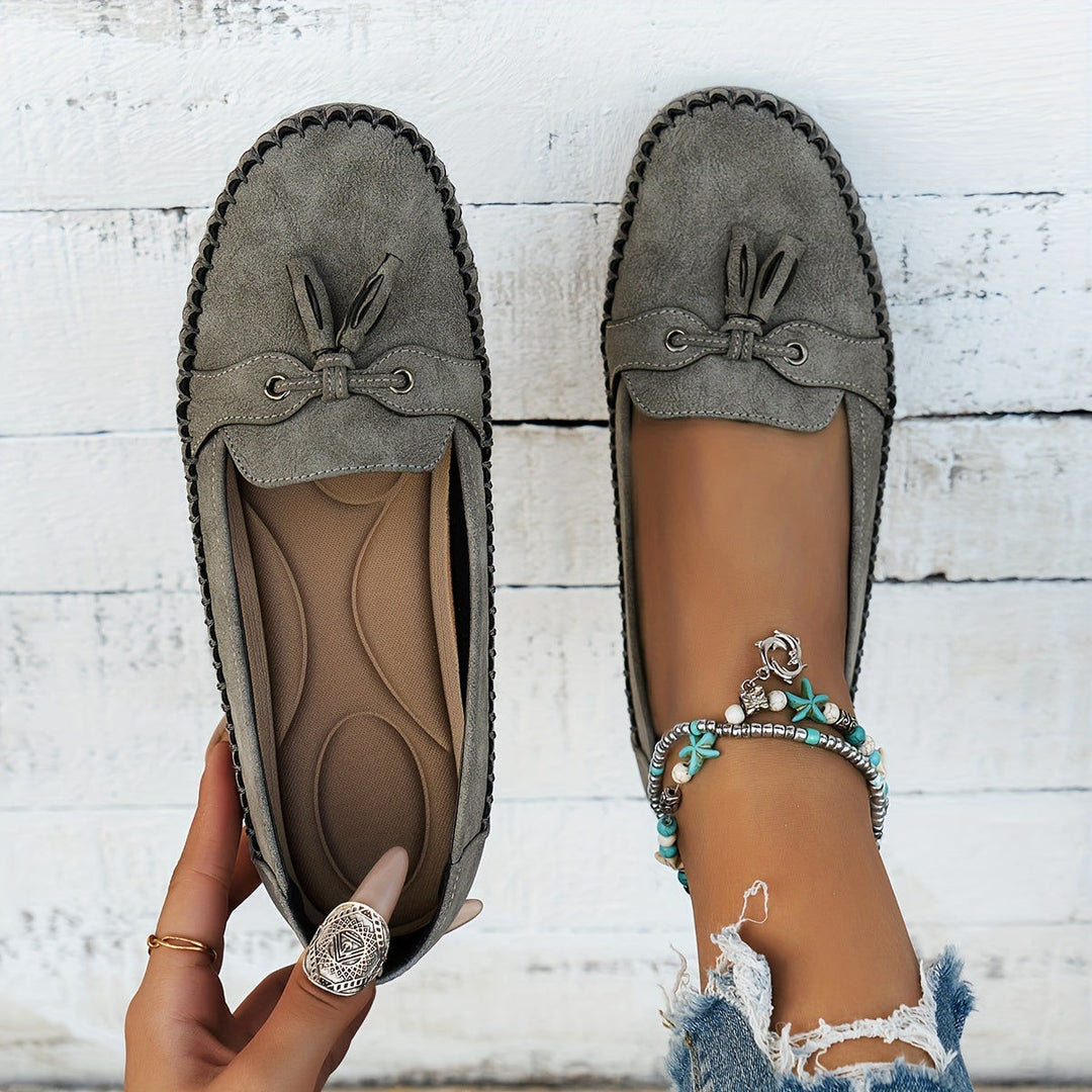 NALIA™ | Modelli classici con pompon per donna