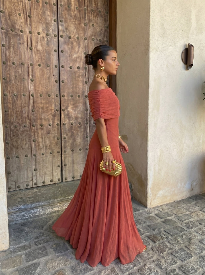 Irene / Vestito elegante senza spalline in rete