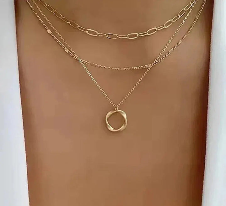 Trinidad - Collana Dorata Classica a Strati con Pendente